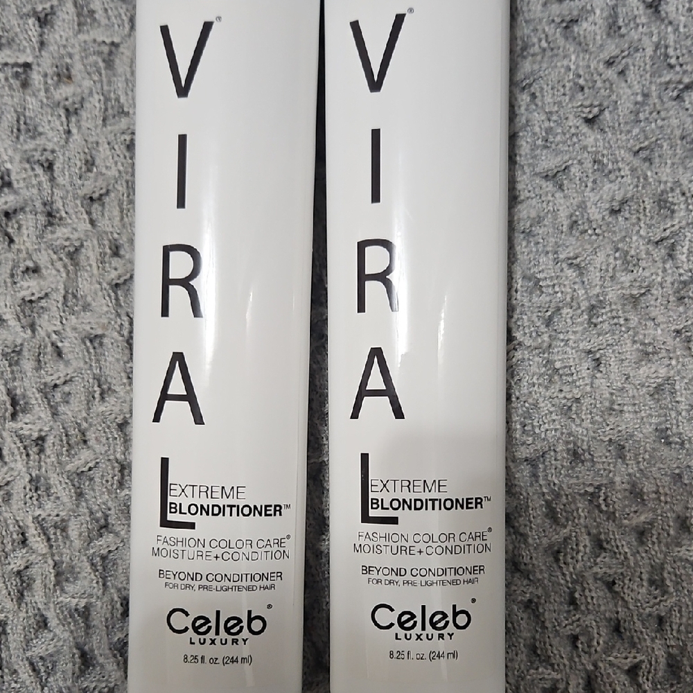 Celeb Luxury Viral Extreme Blonditioner